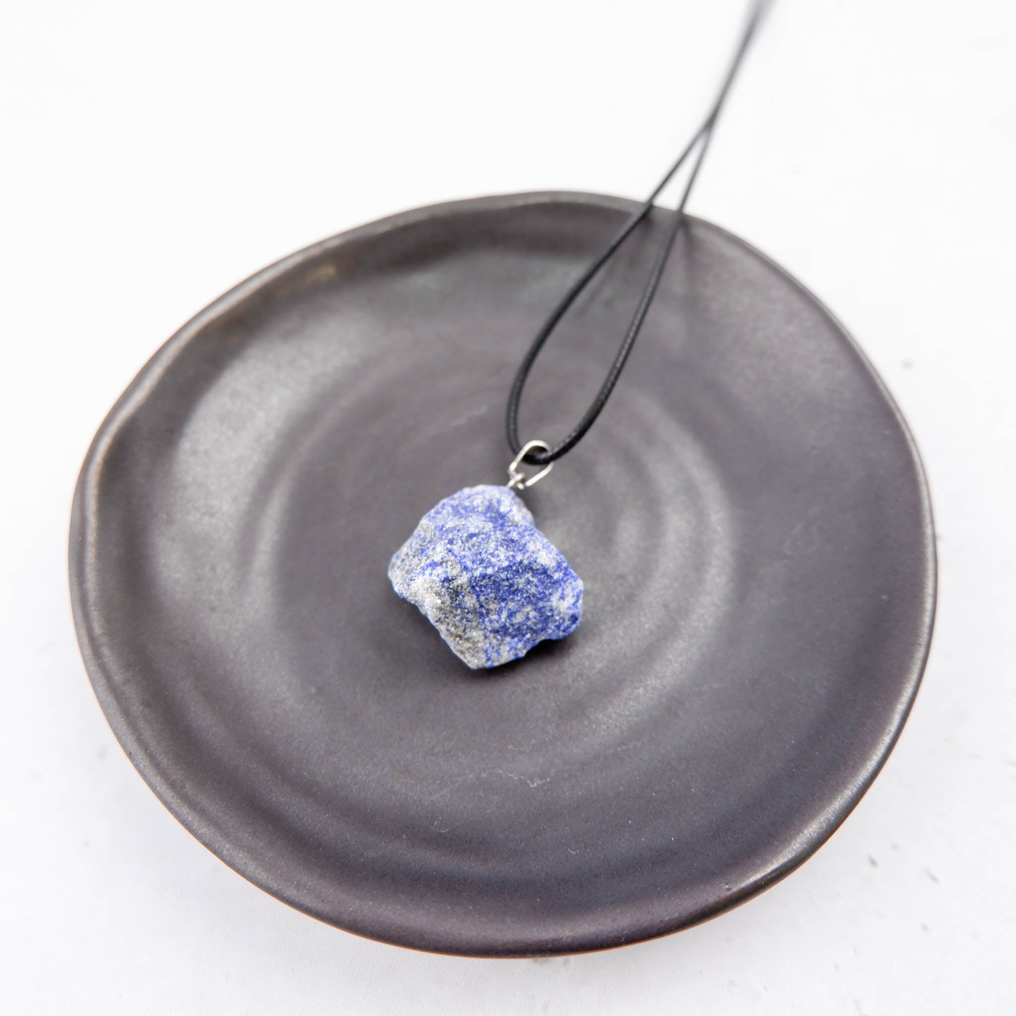 Rough Wax Necklace - Crystal & Stone