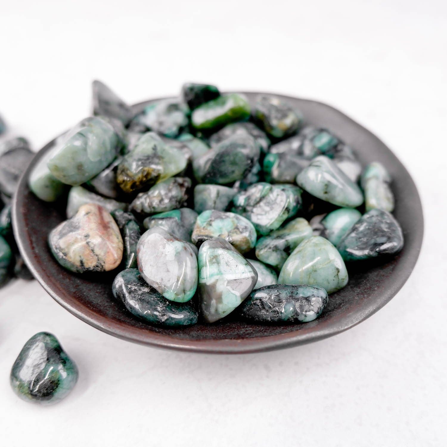 Emerald Tumble - Crystal & Stone