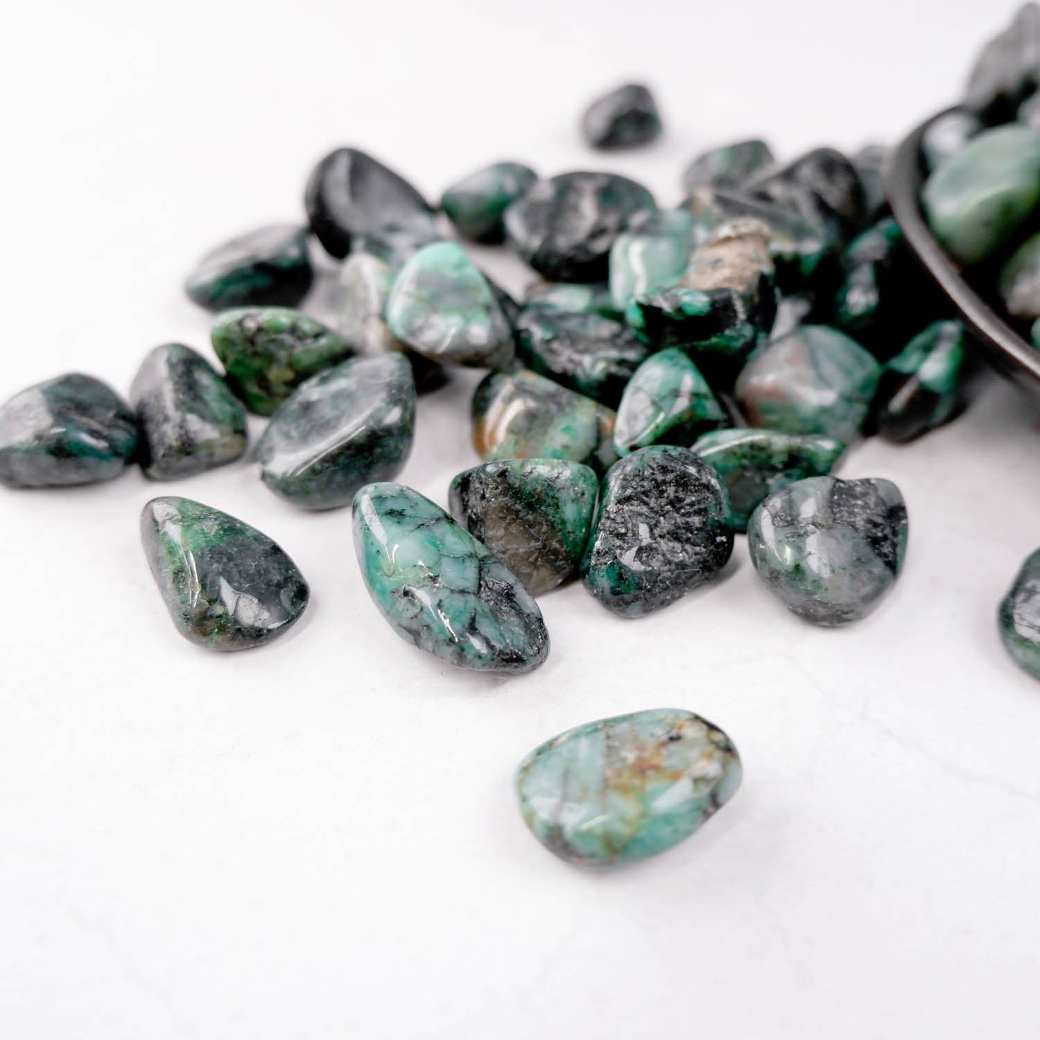 Emerald Tumble - Crystal & Stone
