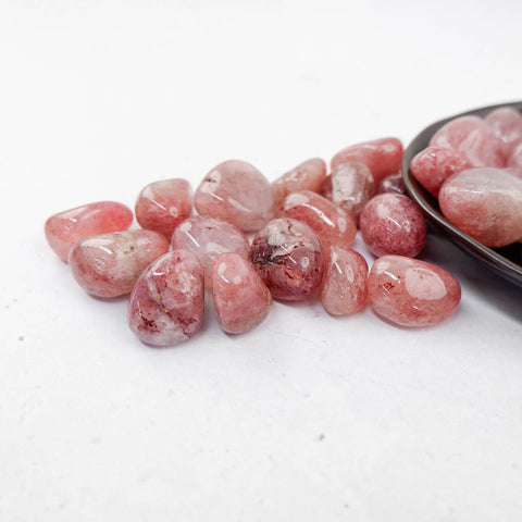 Strawberry Quartz Tumble - Crystal & Stone