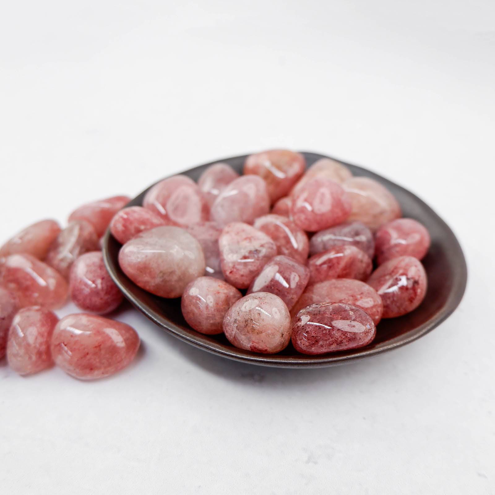 Strawberry Quartz Tumble - Crystal & Stone