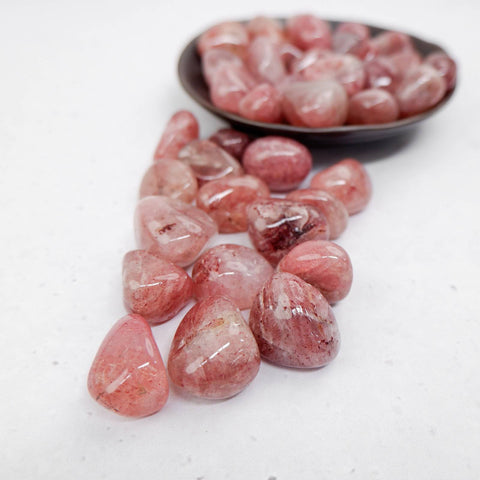 Strawberry Quartz Tumble - Crystal & Stone